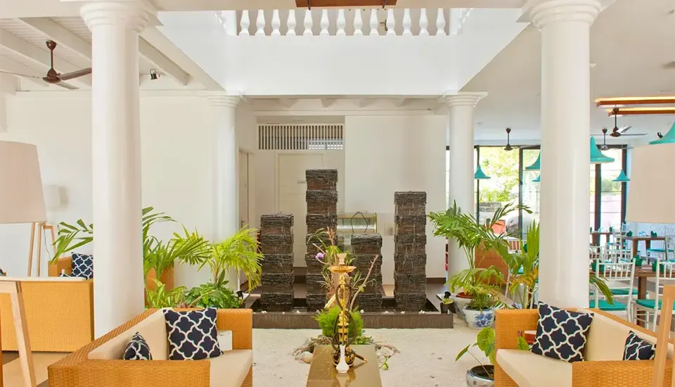 هتل کریستال سندز ویلامالدیو